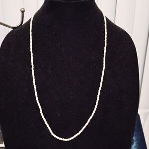 Elegant White Faux Pearl Beads Necklace With Goldton Fastener
